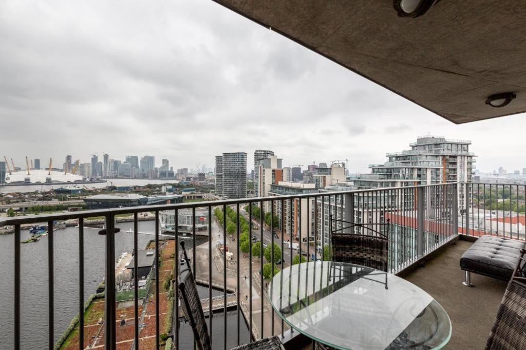 Excel Dock Apartments ロンドン エクステリア 写真